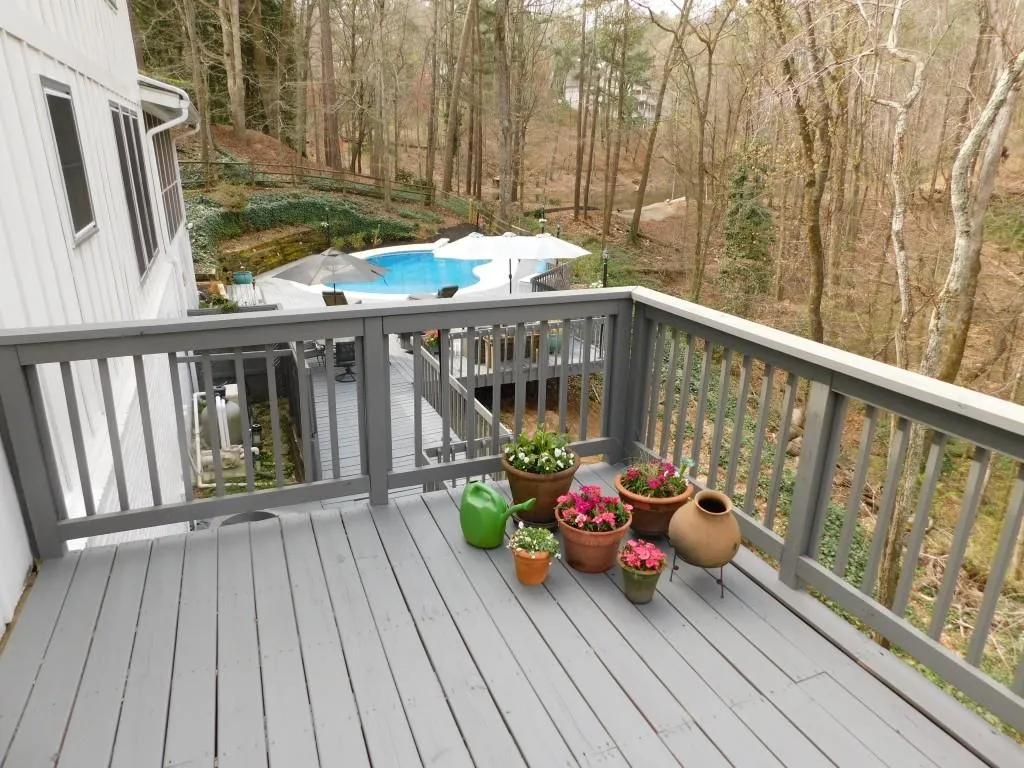 8935 Huntcliff Lake Court, Sandy Springs, Georgia 30350, 5 Bedrooms Bedrooms, ,4 BathroomsBathrooms,Residential,Sold,8935 Huntcliff Lake Court,6860335
