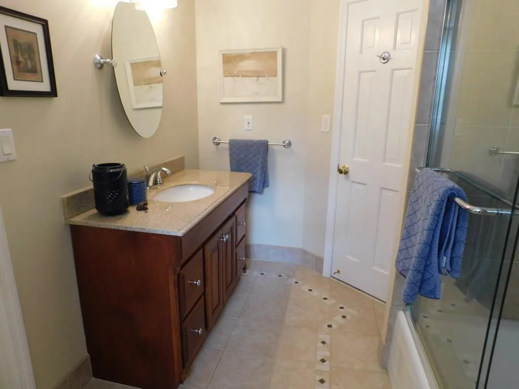 8935 Huntcliff Lake Court, Sandy Springs, Georgia 30350, 5 Bedrooms Bedrooms, ,4 BathroomsBathrooms,Residential,Sold,8935 Huntcliff Lake Court,6860335