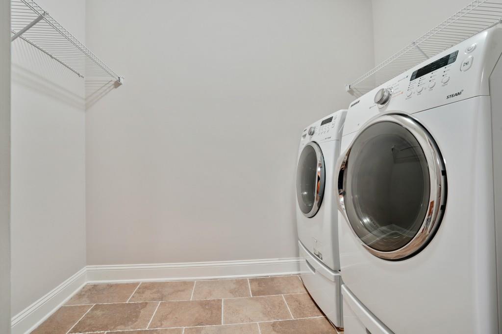 901 Abernathy Road Unit 5250, Atlanta, Georgia 30328, 3 Bedrooms Bedrooms, ,2 BathroomsBathrooms,Residential,Sold,901 Abernathy Road Unit 5250,7322580