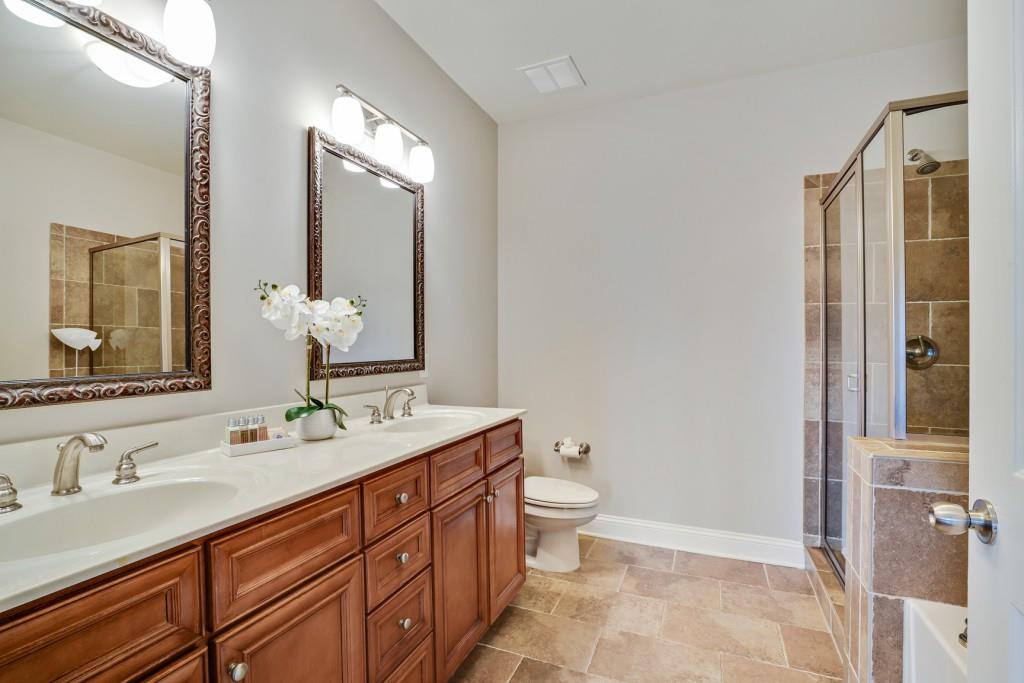 901 Abernathy Road Unit 5250, Atlanta, Georgia 30328, 3 Bedrooms Bedrooms, ,2 BathroomsBathrooms,Residential,Sold,901 Abernathy Road Unit 5250,7322580