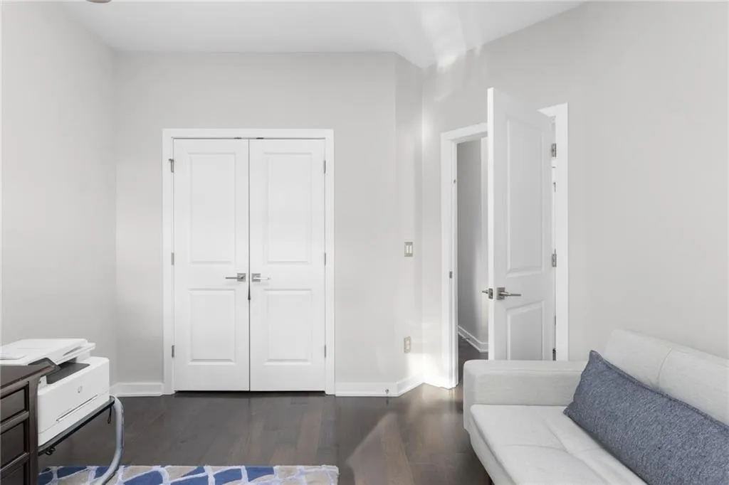 823 Canterbury Overlook, Atlanta, Georgia 30324, 4 Bedrooms Bedrooms, 0 ,3 BathroomsBathrooms,Residential,For Sale,823 Canterbury Overlook,7713481