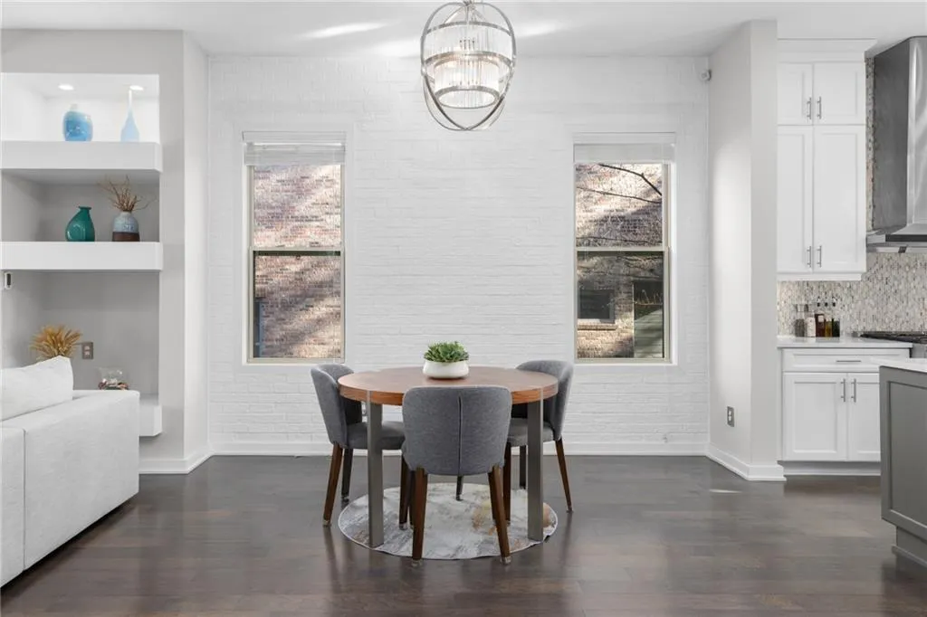 823 Canterbury Overlook, Atlanta, Georgia 30324, 4 Bedrooms Bedrooms, 0 ,3 BathroomsBathrooms,Residential,For Sale,823 Canterbury Overlook,7713481