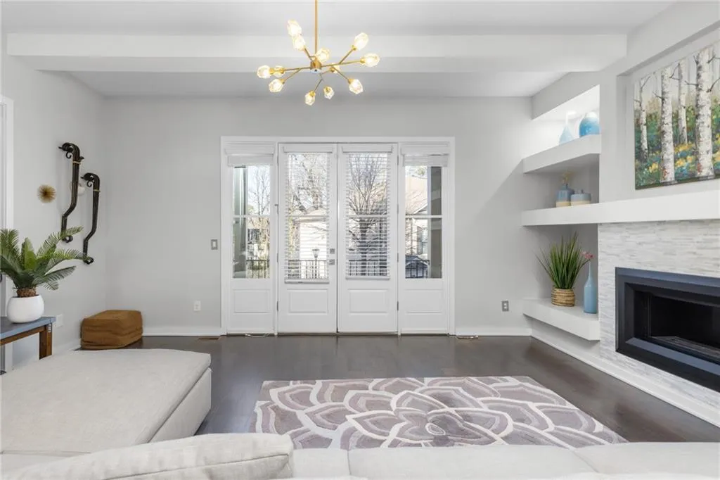 823 Canterbury Overlook, Atlanta, Georgia 30324, 4 Bedrooms Bedrooms, 0 ,3 BathroomsBathrooms,Residential,For Sale,823 Canterbury Overlook,7713481