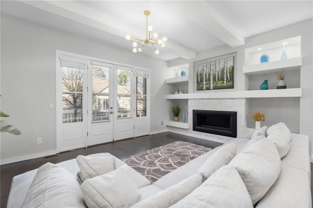 823 Canterbury Overlook, Atlanta, Georgia 30324, 4 Bedrooms Bedrooms, 0 ,3 BathroomsBathrooms,Residential,For Sale,823 Canterbury Overlook,7713481