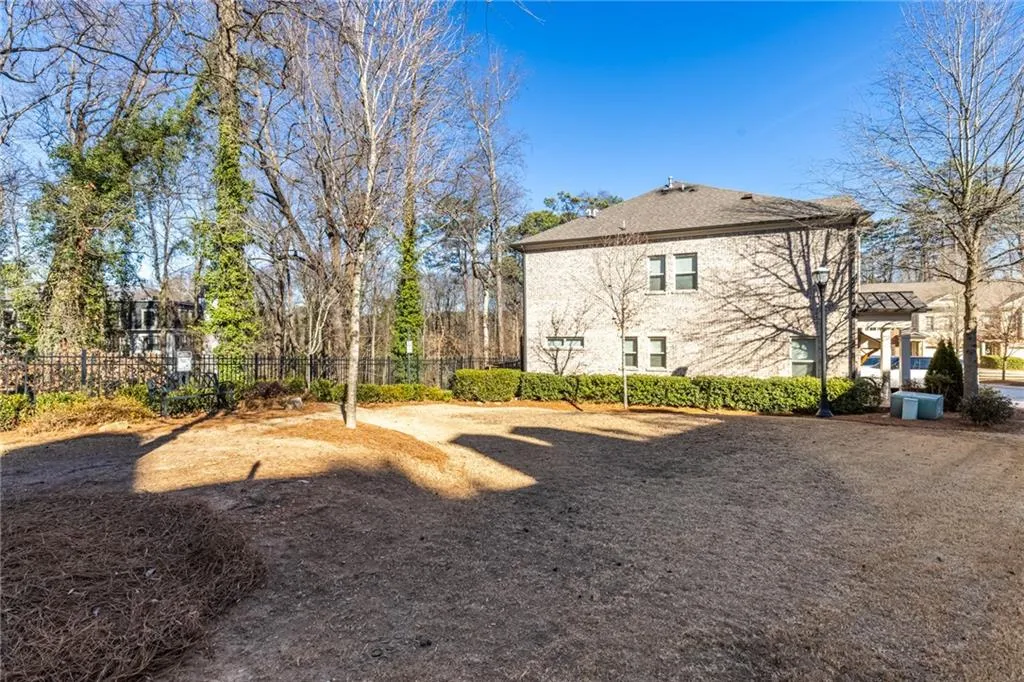 823 Canterbury Overlook, Atlanta, Georgia 30324, 4 Bedrooms Bedrooms, 0 ,3 BathroomsBathrooms,Residential,For Sale,823 Canterbury Overlook,7713481