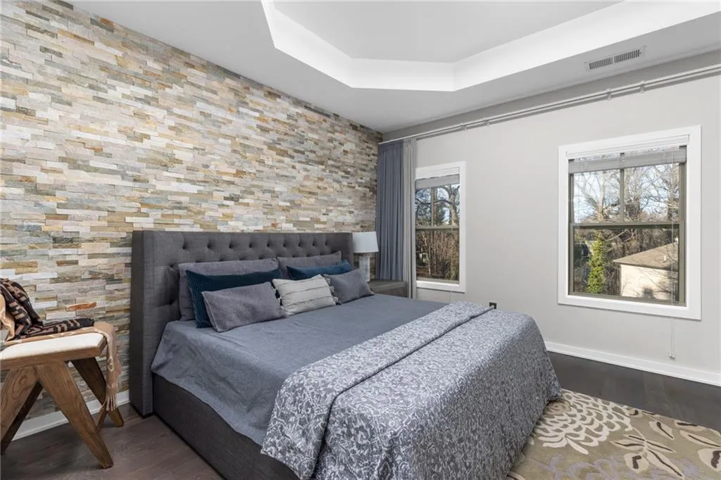 823 Canterbury Overlook, Atlanta, Georgia 30324, 4 Bedrooms Bedrooms, 0 ,3 BathroomsBathrooms,Residential,For Sale,823 Canterbury Overlook,7713481