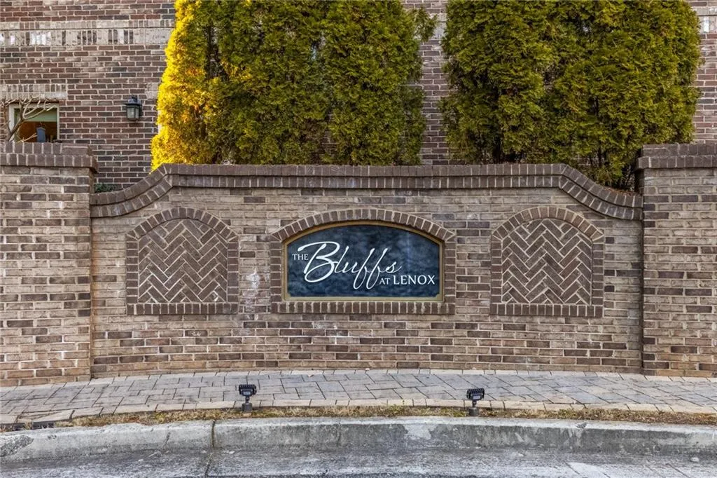 823 Canterbury Overlook, Atlanta, Georgia 30324, 4 Bedrooms Bedrooms, 0 ,3 BathroomsBathrooms,Residential,For Sale,823 Canterbury Overlook,7713481