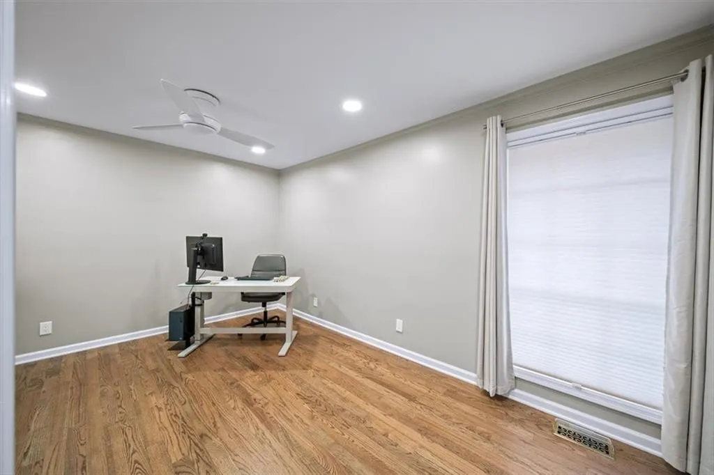 5210 Chemin De Vie, Atlanta, Georgia 30342, 2 Bedrooms Bedrooms, ,2 BathroomsBathrooms,Residential,Sold,5210 Chemin De Vie,7551021 5210 Chemin De Vie, Atlanta, Georgia 30342, 2 Bedrooms Bedrooms, ,2 BathroomsBathrooms,Residential,Sold,5210 Chemin De Vie,7551021