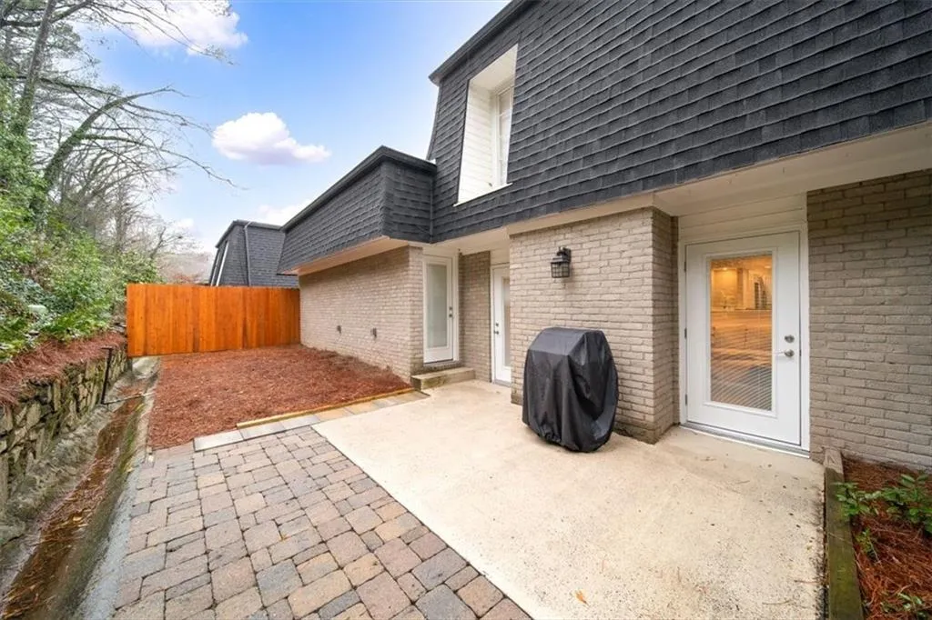 5210 Chemin De Vie, Atlanta, Georgia 30342, 2 Bedrooms Bedrooms, ,2 BathroomsBathrooms,Residential,Sold,5210 Chemin De Vie,7551021 5210 Chemin De Vie, Atlanta, Georgia 30342, 2 Bedrooms Bedrooms, ,2 BathroomsBathrooms,Residential,Sold,5210 Chemin De Vie,7551021