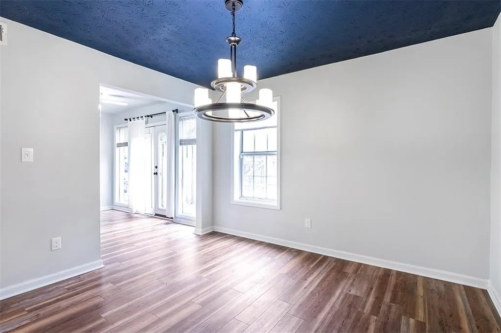 7750 Roswell Road Unit 3d, Sandy Springs, Georgia 30350, 3 Bedrooms Bedrooms, ,2 BathroomsBathrooms,Residential,Sold,7750 Roswell Road Unit 3d,6983682
