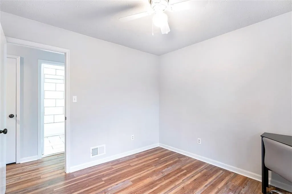 7750 Roswell Road Unit 3d, Sandy Springs, Georgia 30350, 3 Bedrooms Bedrooms, ,2 BathroomsBathrooms,Residential,Sold,7750 Roswell Road Unit 3d,6983682