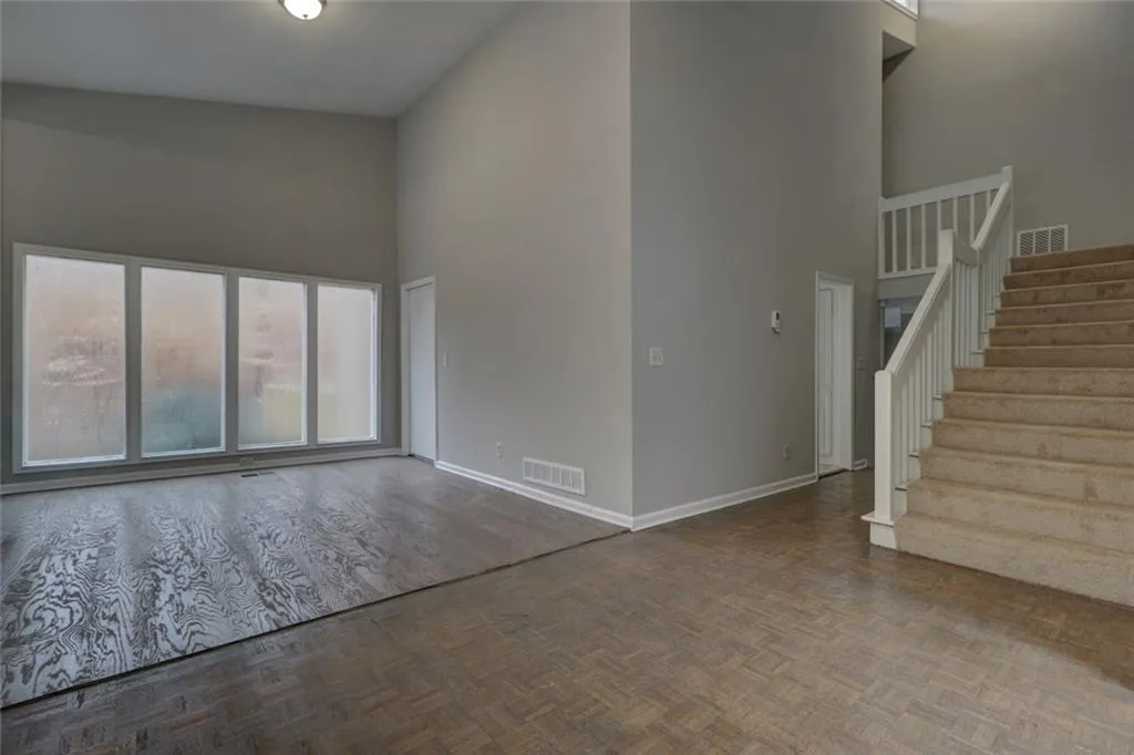 1215 Tynecastle Way, Sandy Springs, Georgia 30350, 4 Bedrooms Bedrooms, ,3 BathroomsBathrooms,Residential,Sold,1215 Tynecastle Way,5974961