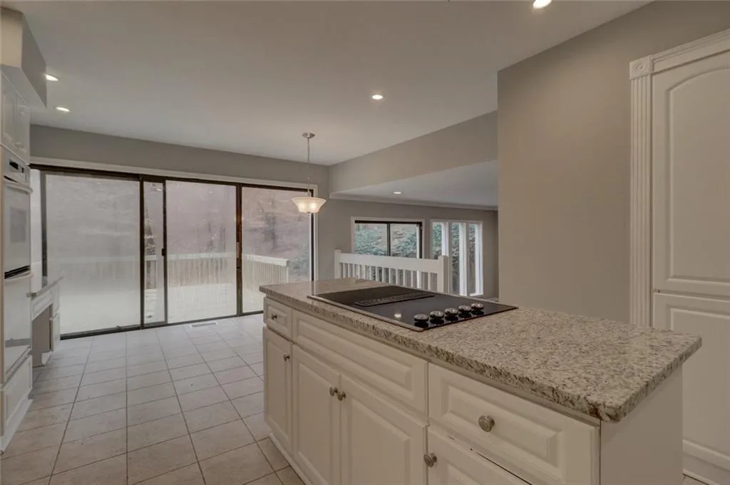 1215 Tynecastle Way, Sandy Springs, Georgia 30350, 4 Bedrooms Bedrooms, ,3 BathroomsBathrooms,Residential,Sold,1215 Tynecastle Way,5974961