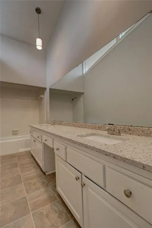 1215 Tynecastle Way, Sandy Springs, Georgia 30350, 4 Bedrooms Bedrooms, ,3 BathroomsBathrooms,Residential,Sold,1215 Tynecastle Way,5974961