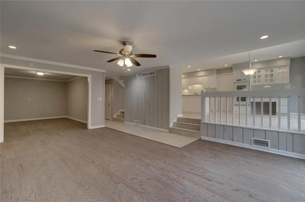 1215 Tynecastle Way, Sandy Springs, Georgia 30350, 4 Bedrooms Bedrooms, ,3 BathroomsBathrooms,Residential,Sold,1215 Tynecastle Way,5974961