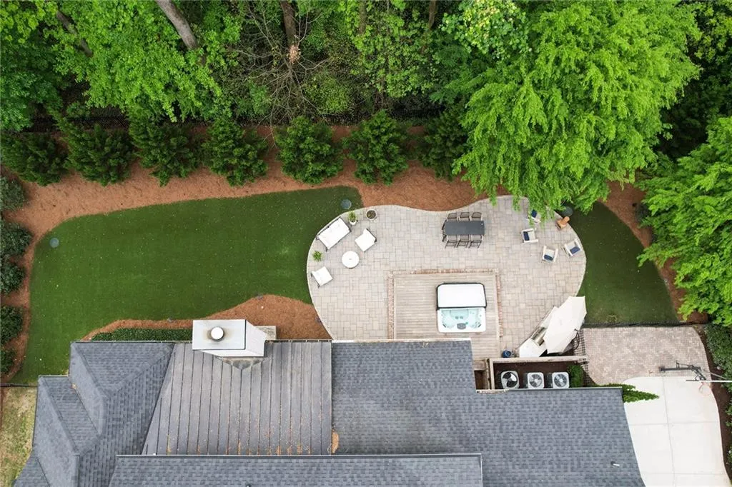 723 Glenairy Court, Sandy Springs, Georgia 30328, 5 Bedrooms Bedrooms, ,5 BathroomsBathrooms,Residential,Sold,723 Glenairy Court,7203162