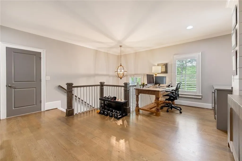 723 Glenairy Court, Sandy Springs, Georgia 30328, 5 Bedrooms Bedrooms, ,5 BathroomsBathrooms,Residential,Sold,723 Glenairy Court,7203162