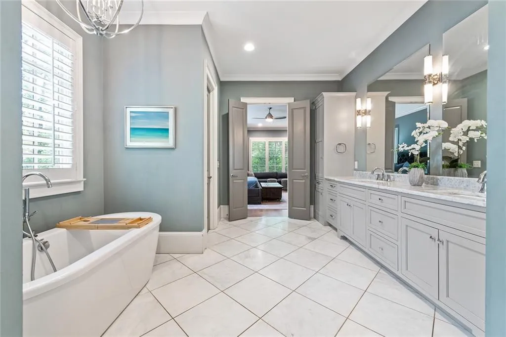 723 Glenairy Court, Sandy Springs, Georgia 30328, 5 Bedrooms Bedrooms, ,5 BathroomsBathrooms,Residential,Sold,723 Glenairy Court,7203162