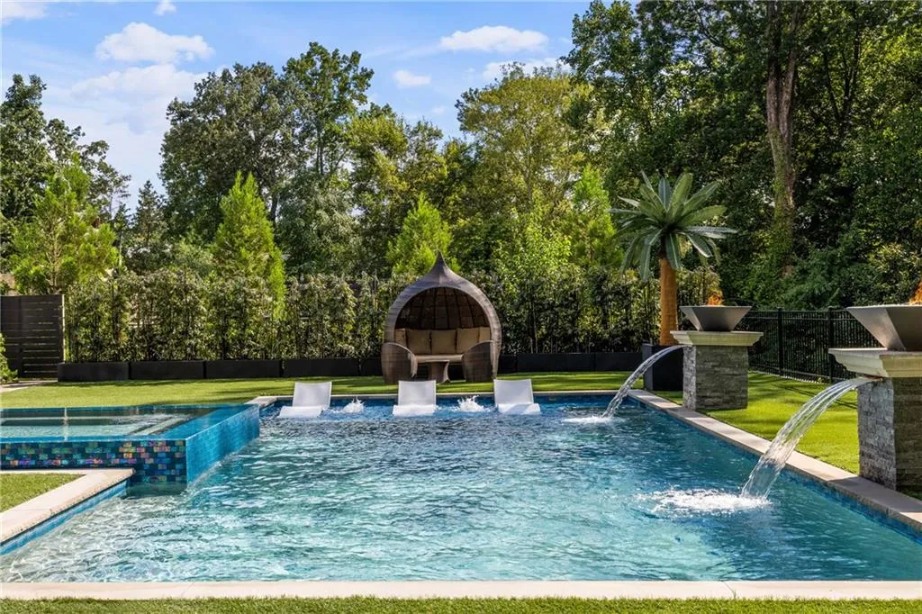 1105 Moores Mill Road, Atlanta, Georgia 30327, 5 Bedrooms Bedrooms, 0 ,5 BathroomsBathrooms,Residential,For Sale,1105 Moores Mill Road,7816884