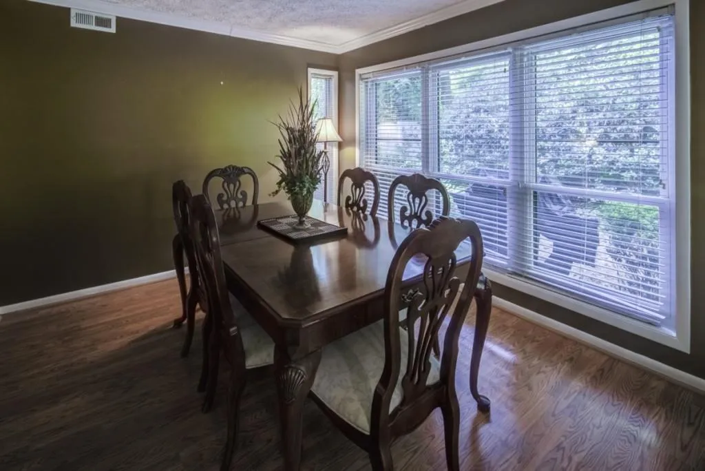 5135 Roswell Road Unit 1, Sandy Springs, Georgia 30342, 2 Bedrooms Bedrooms, ,2 BathroomsBathrooms,Residential,Sold,5135 Roswell Road Unit 1,5904775