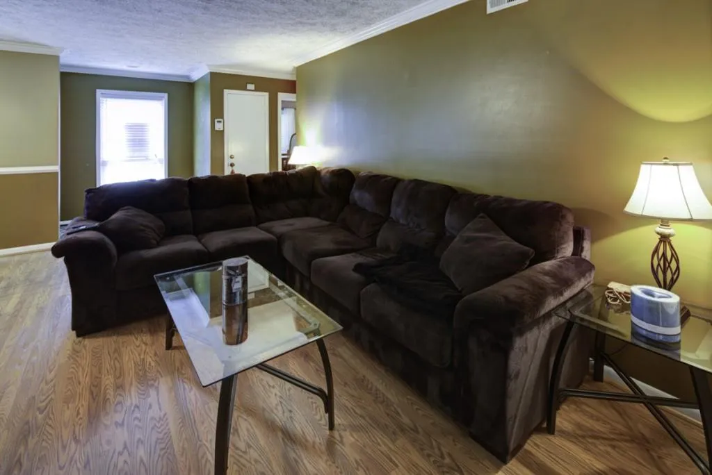 5135 Roswell Road Unit 1, Sandy Springs, Georgia 30342, 2 Bedrooms Bedrooms, ,2 BathroomsBathrooms,Residential,Sold,5135 Roswell Road Unit 1,5904775