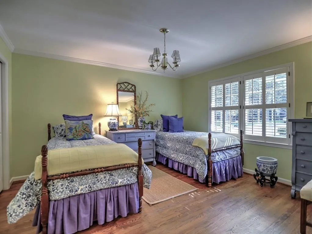 7290 Duncourtney Drive, Sandy Springs, Georgia 30328, 3 Bedrooms Bedrooms, ,2 BathroomsBathrooms,Residential,Sold,7290 Duncourtney Drive,6592005