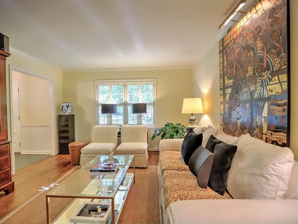 7290 Duncourtney Drive, Sandy Springs, Georgia 30328, 3 Bedrooms Bedrooms, ,2 BathroomsBathrooms,Residential,Sold,7290 Duncourtney Drive,6592005