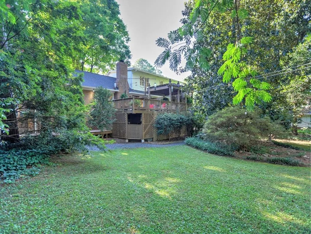 7290 Duncourtney Drive, Sandy Springs, Georgia 30328, 3 Bedrooms Bedrooms, ,2 BathroomsBathrooms,Residential,Sold,7290 Duncourtney Drive,6592005