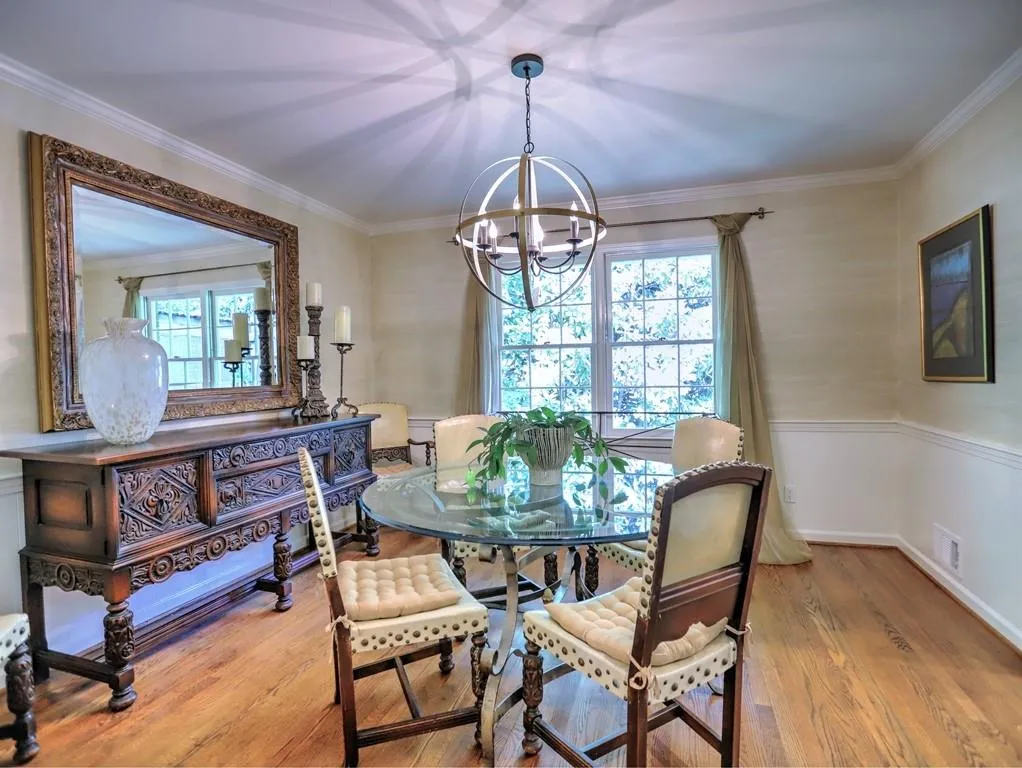 7290 Duncourtney Drive, Sandy Springs, Georgia 30328, 3 Bedrooms Bedrooms, ,2 BathroomsBathrooms,Residential,Sold,7290 Duncourtney Drive,6592005