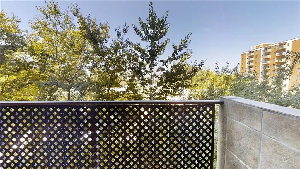 300 Johnson Ferry Road Ne Unit A512, Sandy Springs, Georgia 30328, 1 Bedroom Bedrooms, ,1 BathroomBathrooms,Residential,Sold,300 Johnson Ferry Road Ne Unit A512,7108852