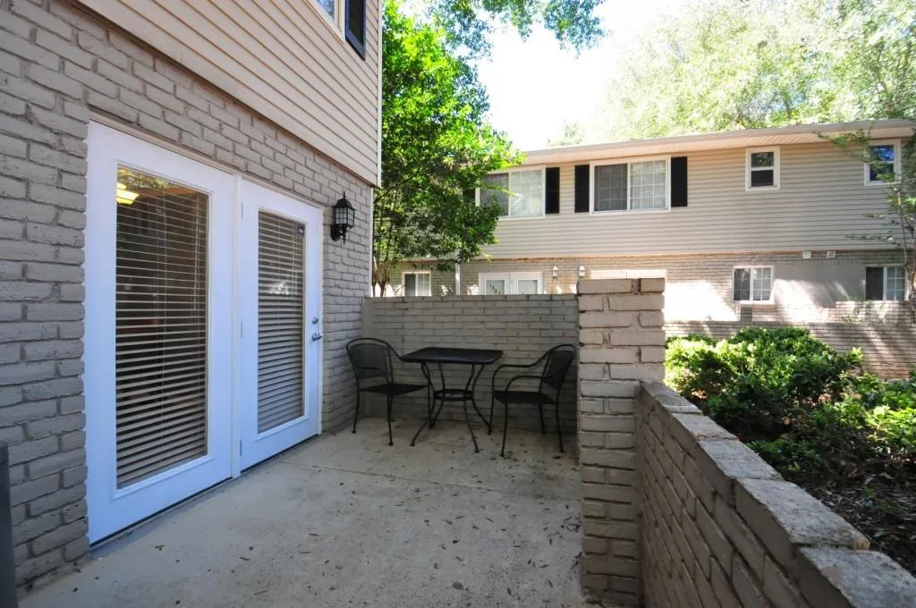 6940 Roswell Road Unit 23a, Sandy Springs, Georgia 30328, 2 Bedrooms Bedrooms, ,1 BathroomBathrooms,Residential,Sold,6940 Roswell Road Unit 23a,6074370