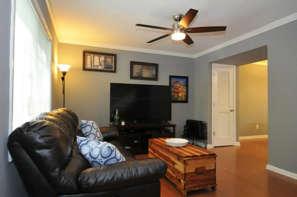 6940 Roswell Road Unit 23a, Sandy Springs, Georgia 30328, 2 Bedrooms Bedrooms, ,1 BathroomBathrooms,Residential,Sold,6940 Roswell Road Unit 23a,6074370