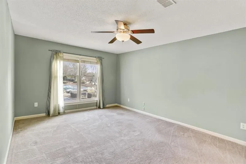 409 Abingdon Way, Sandy Springs, Georgia 30328, 2 Bedrooms Bedrooms, ,2 BathroomsBathrooms,Residential,Sold,409 Abingdon Way,6653846