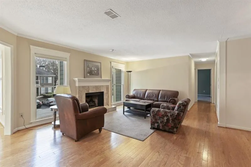 409 Abingdon Way, Sandy Springs, Georgia 30328, 2 Bedrooms Bedrooms, ,2 BathroomsBathrooms,Residential,Sold,409 Abingdon Way,6653846
