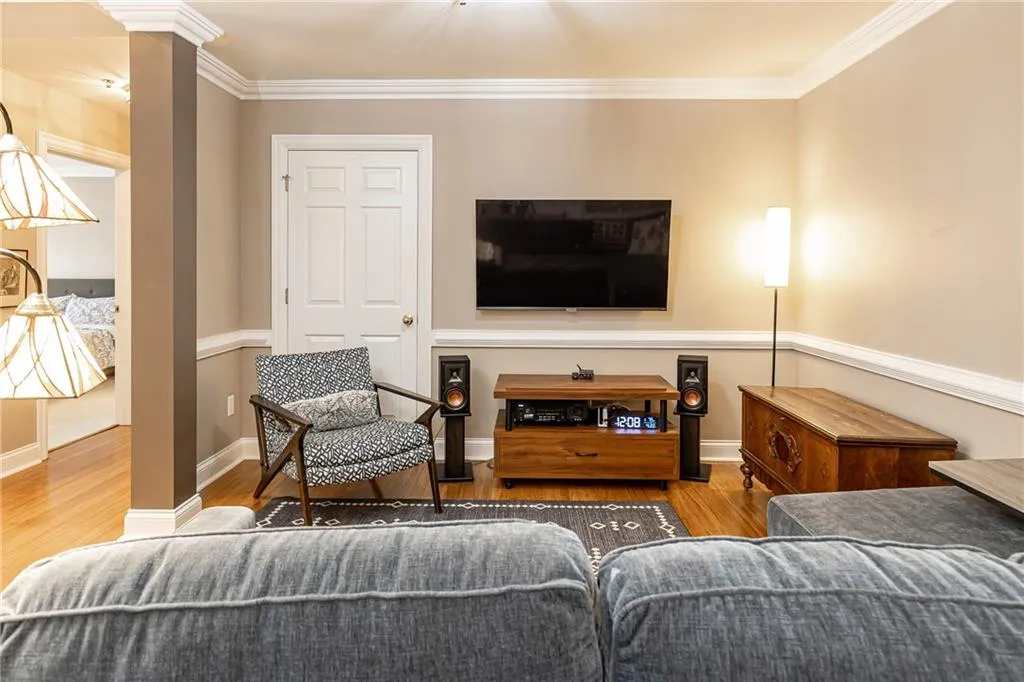 211 Colonial Homes Drive Nw Unit 2508, Atlanta, Georgia 30309, 2 Bedrooms Bedrooms, ,2 BathroomsBathrooms,Residential,For Sale,211 Colonial Homes Drive Nw Unit 2508,7566839