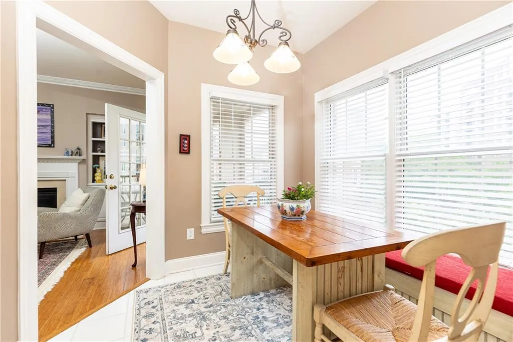 211 Colonial Homes Drive Nw Unit 2508, Atlanta, Georgia 30309, 2 Bedrooms Bedrooms, ,2 BathroomsBathrooms,Residential,For Sale,211 Colonial Homes Drive Nw Unit 2508,7566839