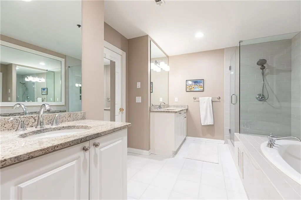 211 Colonial Homes Drive Nw Unit 2508, Atlanta, Georgia 30309, 2 Bedrooms Bedrooms, ,2 BathroomsBathrooms,Residential,For Sale,211 Colonial Homes Drive Nw Unit 2508,7566839