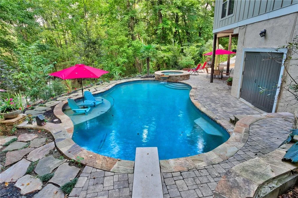 7750 Janann Way, Sandy Springs, Georgia 30350, 6 Bedrooms Bedrooms, ,4 BathroomsBathrooms,Residential,Sold,7750 Janann Way,6673279