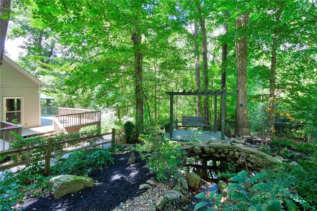 7750 Janann Way, Sandy Springs, Georgia 30350, 6 Bedrooms Bedrooms, ,4 BathroomsBathrooms,Residential,Sold,7750 Janann Way,6673279