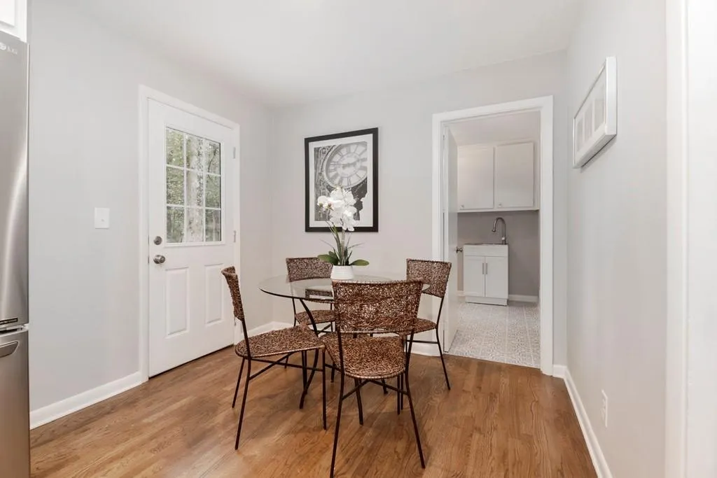 1105 Spalding Drive, Sandy Springs, Georgia 30350, 4 Bedrooms Bedrooms, ,3 BathroomsBathrooms,Residential,Sold,1105 Spalding Drive,6802071