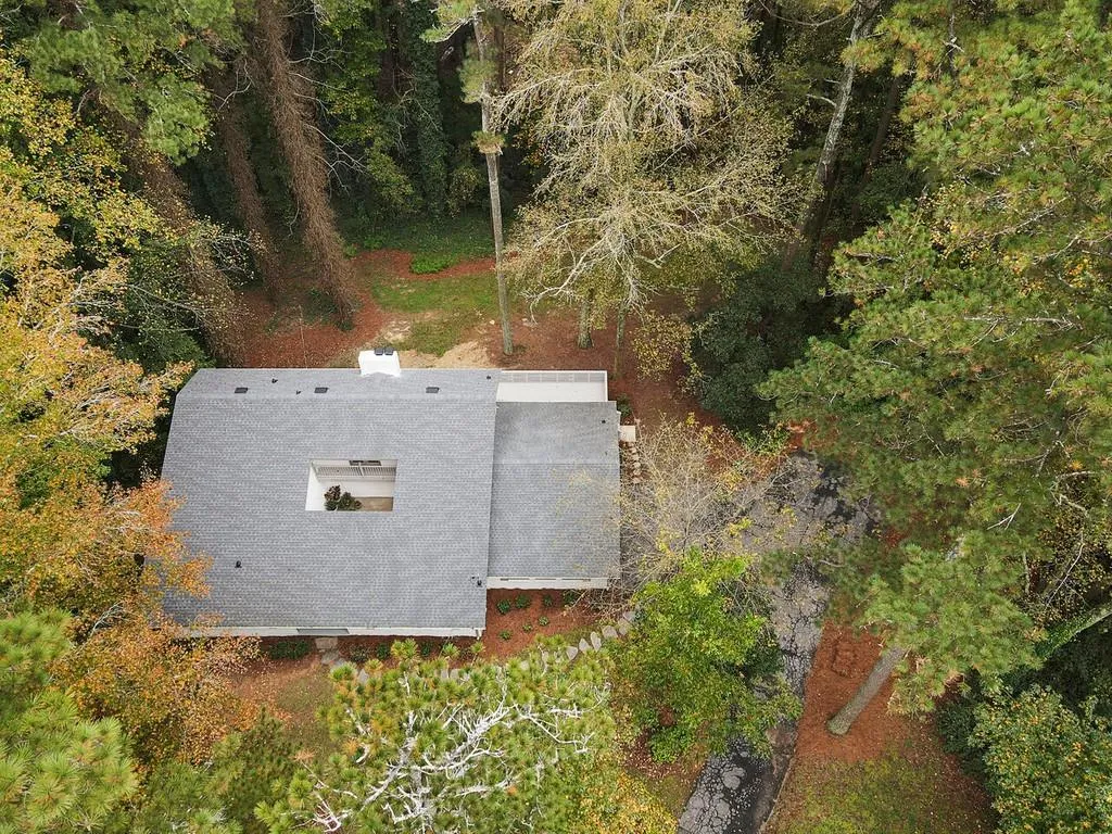 1105 Spalding Drive, Sandy Springs, Georgia 30350, 4 Bedrooms Bedrooms, ,3 BathroomsBathrooms,Residential,Sold,1105 Spalding Drive,6802071