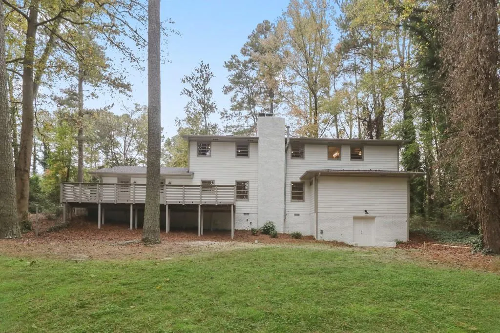 1105 Spalding Drive, Sandy Springs, Georgia 30350, 4 Bedrooms Bedrooms, ,3 BathroomsBathrooms,Residential,Sold,1105 Spalding Drive,6802071