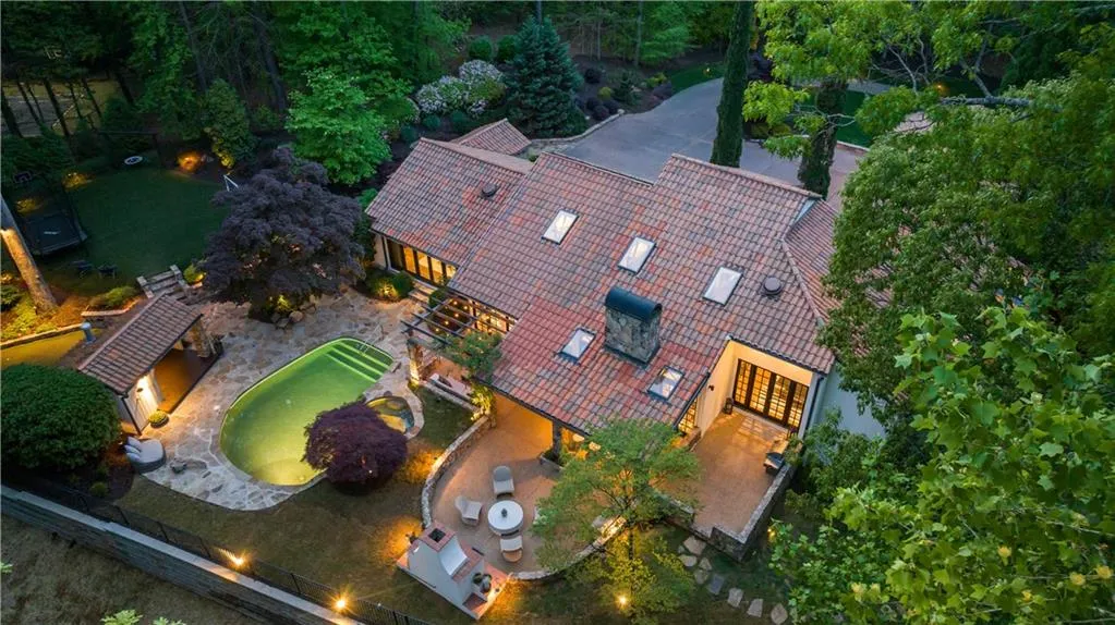 5865 Winterthur Drive Nw, Sandy Springs, Georgia 30328, 4 Bedrooms Bedrooms, ,3 BathroomsBathrooms,Residential,Sold,5865 Winterthur Drive Nw,7369936