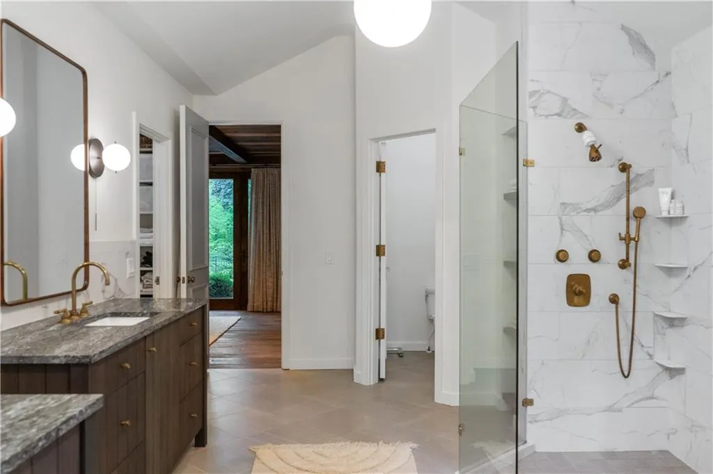 5865 Winterthur Drive Nw, Sandy Springs, Georgia 30328, 4 Bedrooms Bedrooms, ,3 BathroomsBathrooms,Residential,Sold,5865 Winterthur Drive Nw,7369936