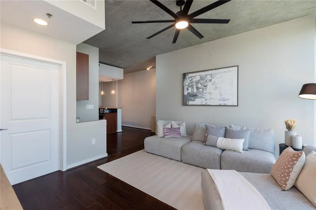 3324 Peachtree Road Ne Unit 2611, Atlanta, Georgia 30326, 1 Bedroom Bedrooms, 0 ,1 BathroomBathrooms,Residential,For Sale,3324 Peachtree Road Ne Unit 2611,7739967