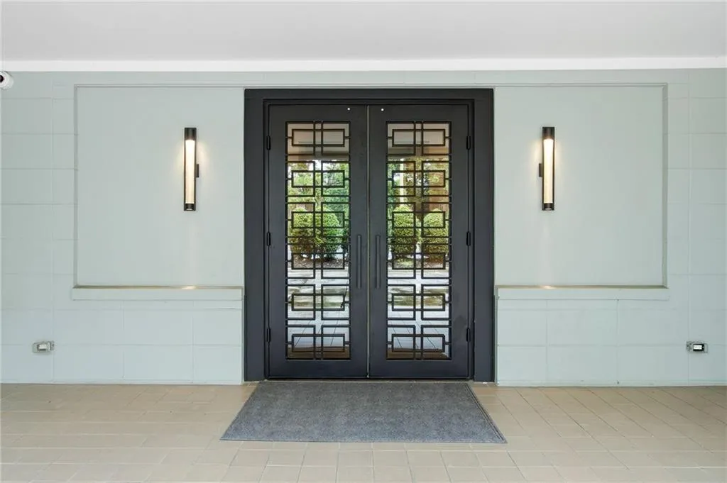 3655 Peachtree Road Ne Unit 401, Atlanta, Georgia 30319, 2 Bedrooms Bedrooms, 0 ,2 BathroomsBathrooms,Residential,For Sale,3655 Peachtree Road Ne Unit 401,7800763