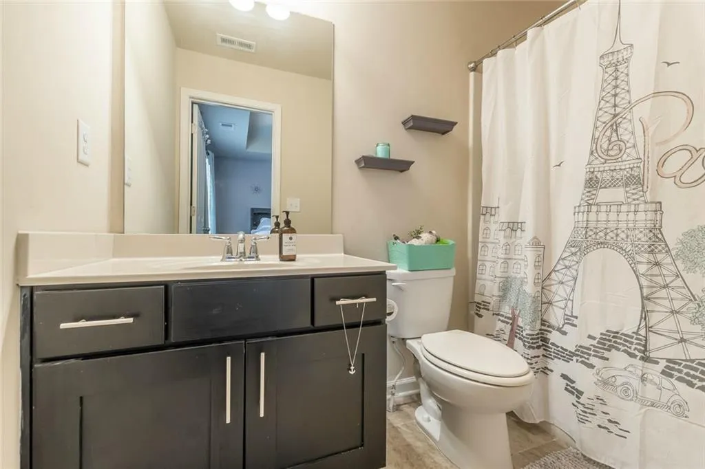 7305 Glisten Avenue, Atlanta, Georgia 30328, 3 Bedrooms Bedrooms, ,3 BathroomsBathrooms,Residential,Sold,7305 Glisten Avenue,6792196