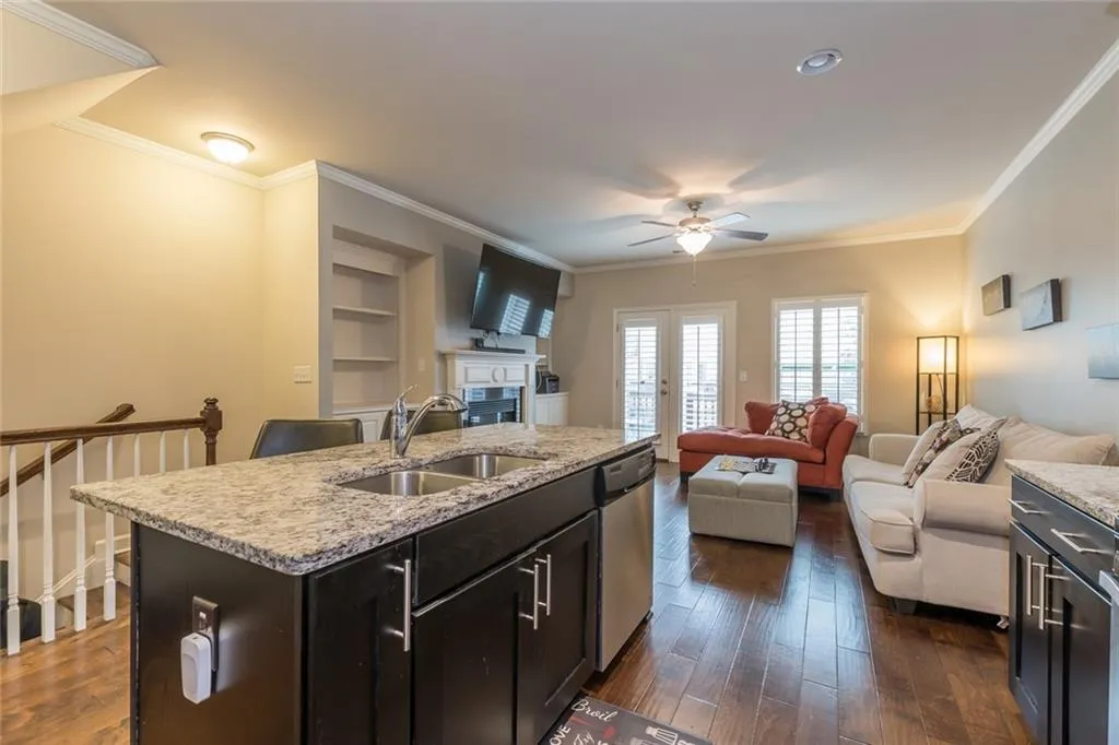 7305 Glisten Avenue, Atlanta, Georgia 30328, 3 Bedrooms Bedrooms, ,3 BathroomsBathrooms,Residential,Sold,7305 Glisten Avenue,6792196