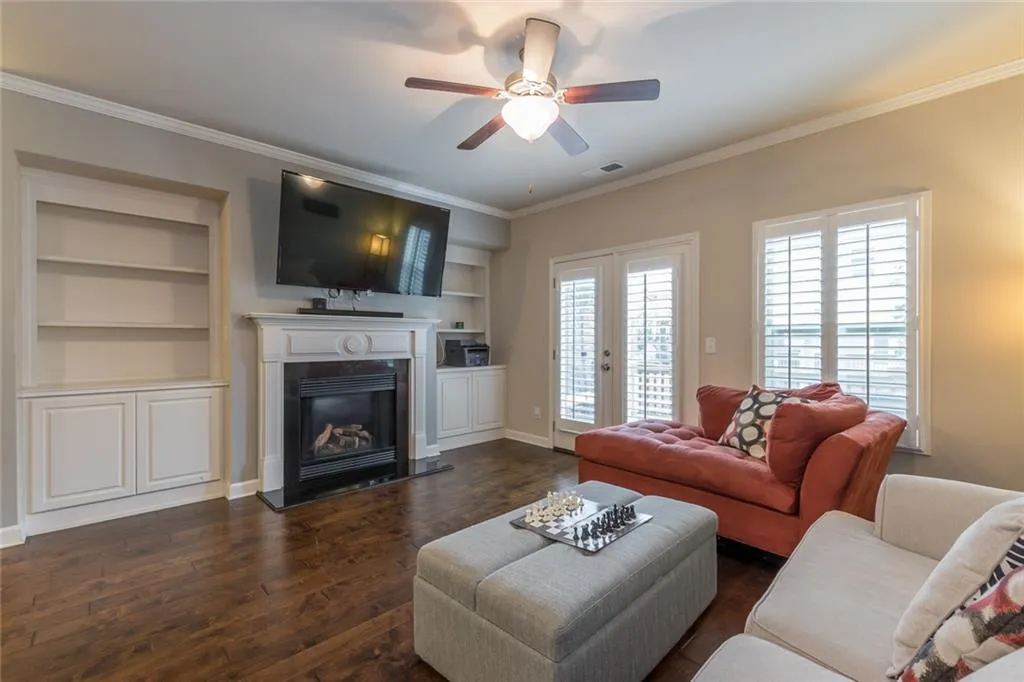 7305 Glisten Avenue, Atlanta, Georgia 30328, 3 Bedrooms Bedrooms, ,3 BathroomsBathrooms,Residential,Sold,7305 Glisten Avenue,6792196