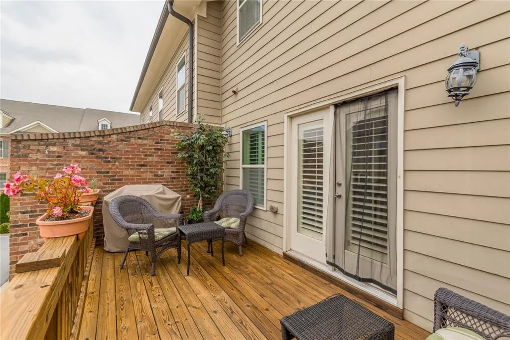 7305 Glisten Avenue, Atlanta, Georgia 30328, 3 Bedrooms Bedrooms, ,3 BathroomsBathrooms,Residential,Sold,7305 Glisten Avenue,6792196